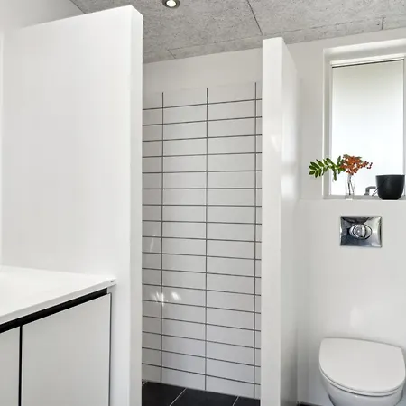 Semesterbostad Baever - 200m From The Sea By Interhome Knebel